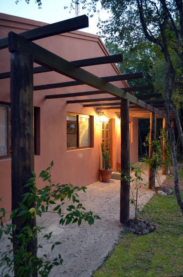 Posada Che Teindy Colonia Carlos Pellegrini  Εξωτερικό φωτογραφία